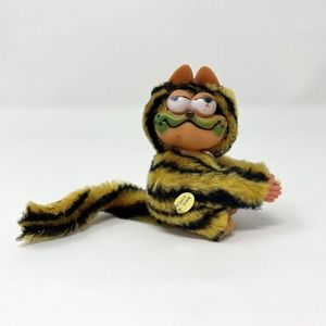 Vintage Garfield Plush Clup On Hugger Clip On Pencil Topper Halloween Tiger